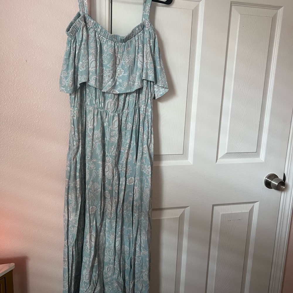 Floral Off-Shoulder Maxi Dress - Picture 2 of 2